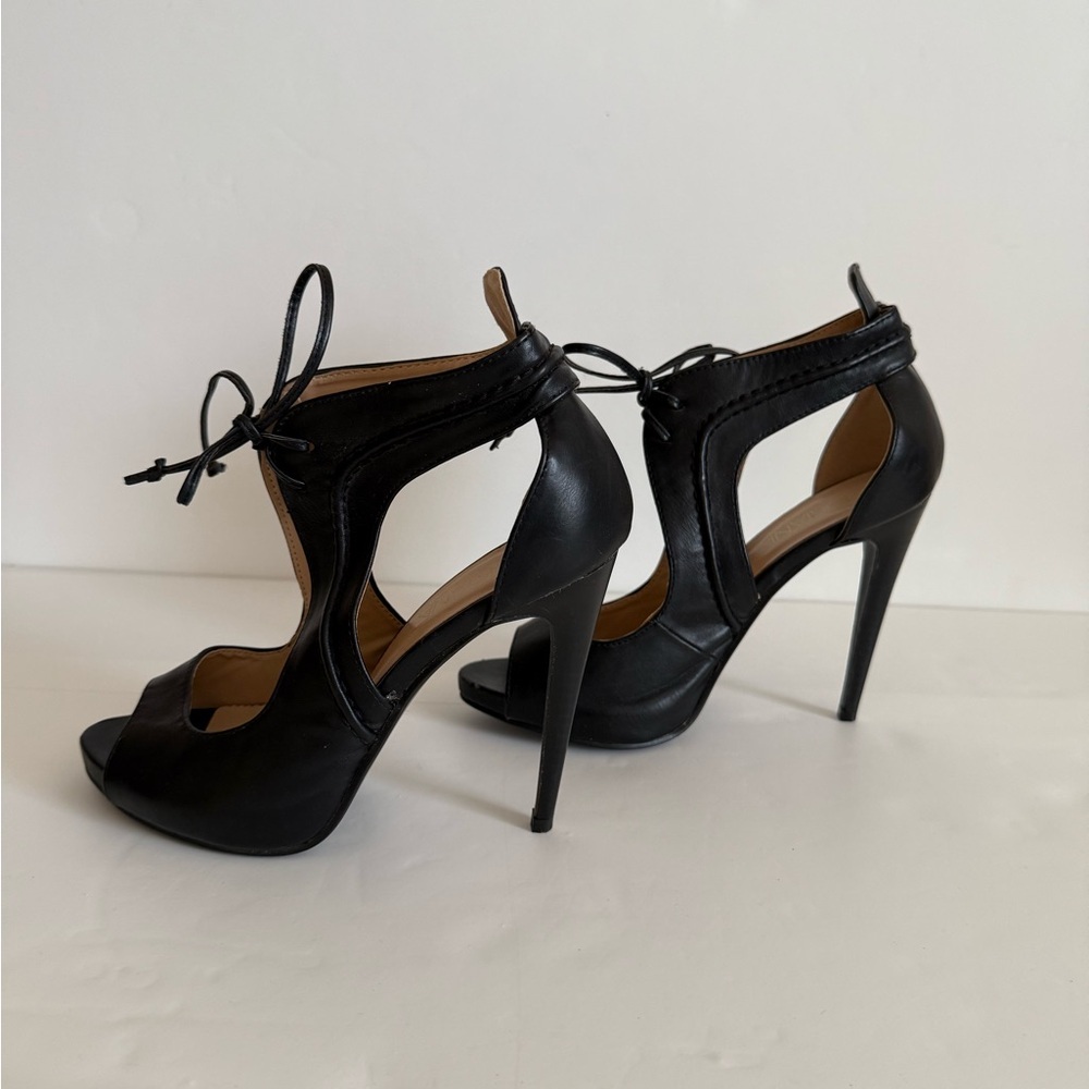 Adriana New York Black Heels - Picture 11 of 12